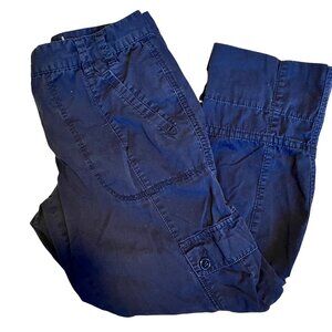 EUC Calvin Klein Cargo Capris Size:  8